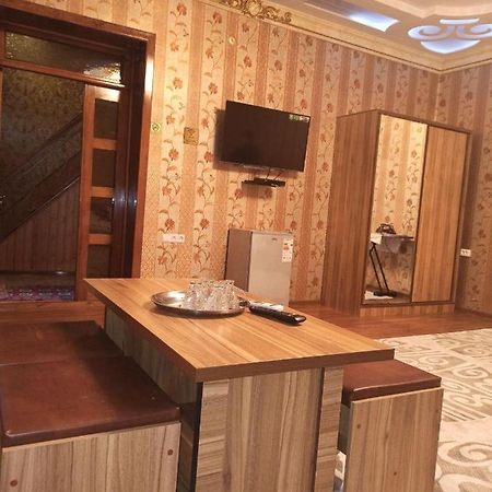 Ohun Caravan Sarai XIX בוקורו מראה חיצוני תמונה