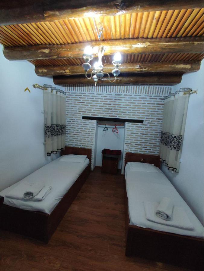 Ohun Caravan Sarai XIX בוקורו מראה חיצוני תמונה