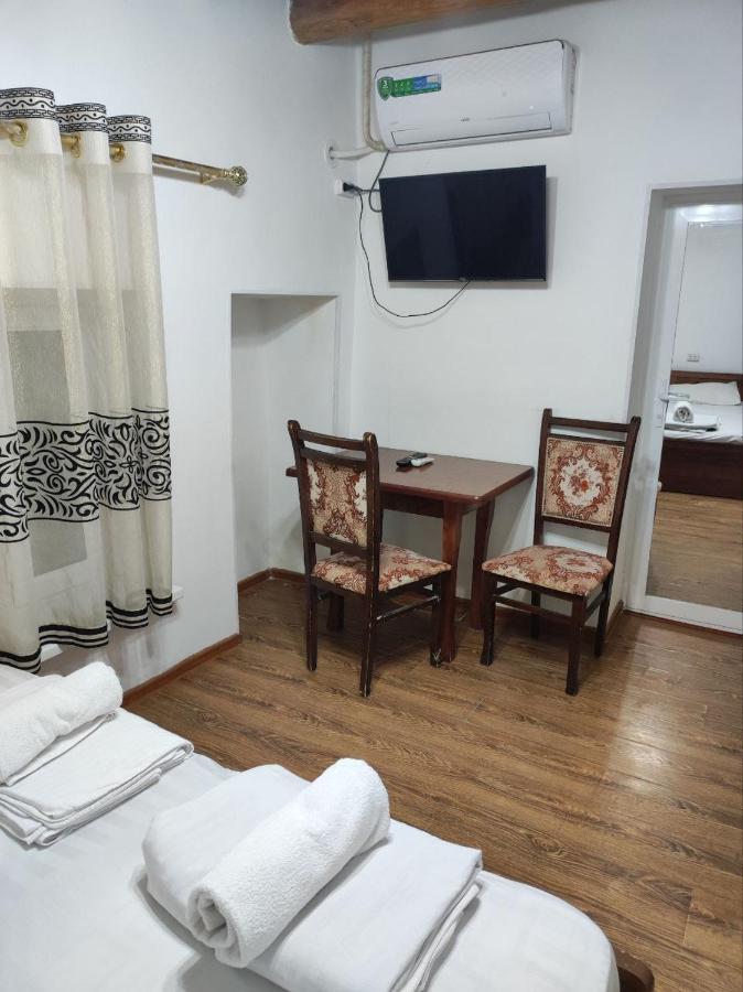 Ohun Caravan Sarai XIX בוקורו מראה חיצוני תמונה
