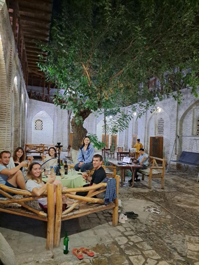Ohun Caravan Sarai XIX בוקורו מראה חיצוני תמונה