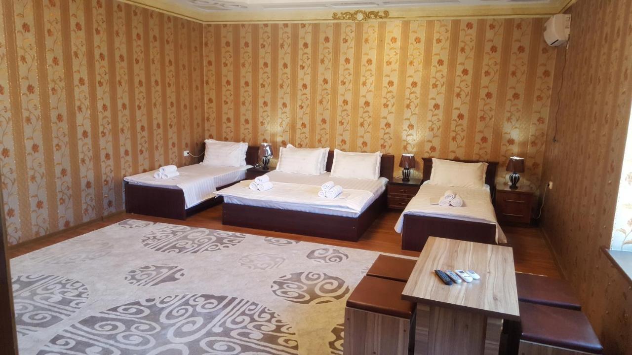 Ohun Caravan Sarai XIX בוקורו מראה חיצוני תמונה