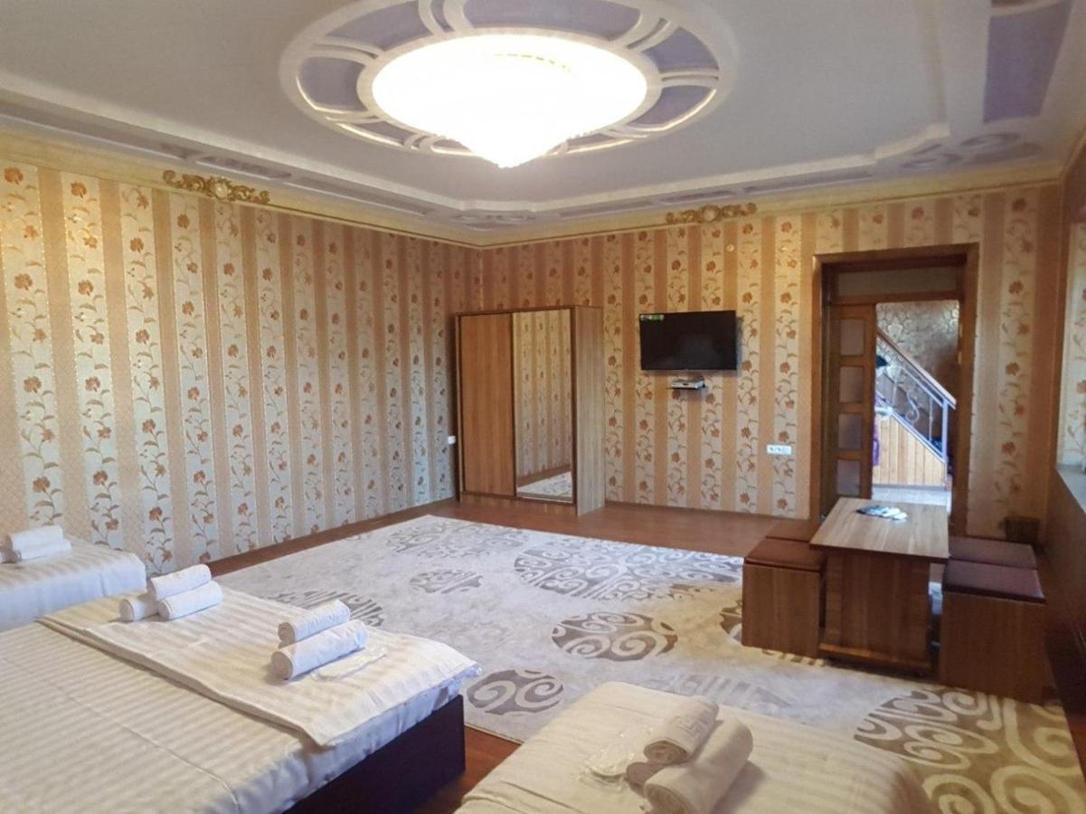 Ohun Caravan Sarai XIX בוקורו מראה חיצוני תמונה