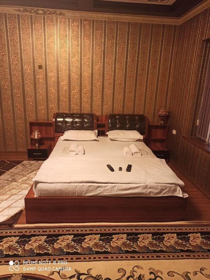 Ohun Caravan Sarai XIX בוקורו מראה חיצוני תמונה